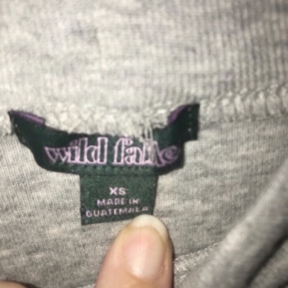 Wild Fable Grey Crop Tee - Picture 2 of 4